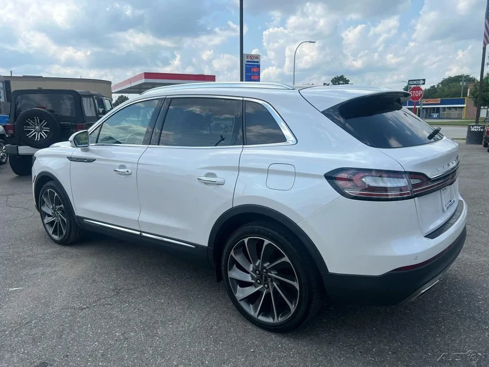 2019 Lincoln Nautilus - Image 3 of 12