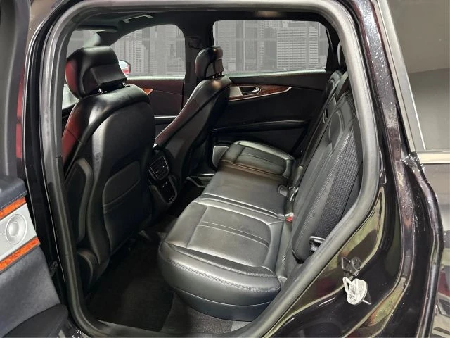 2019 Lincoln Nautilus - Image 10 of 21