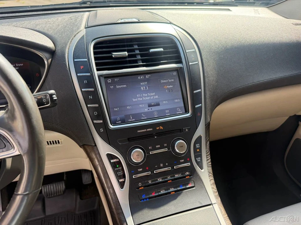 2019 Lincoln Nautilus - Image 21 of 24