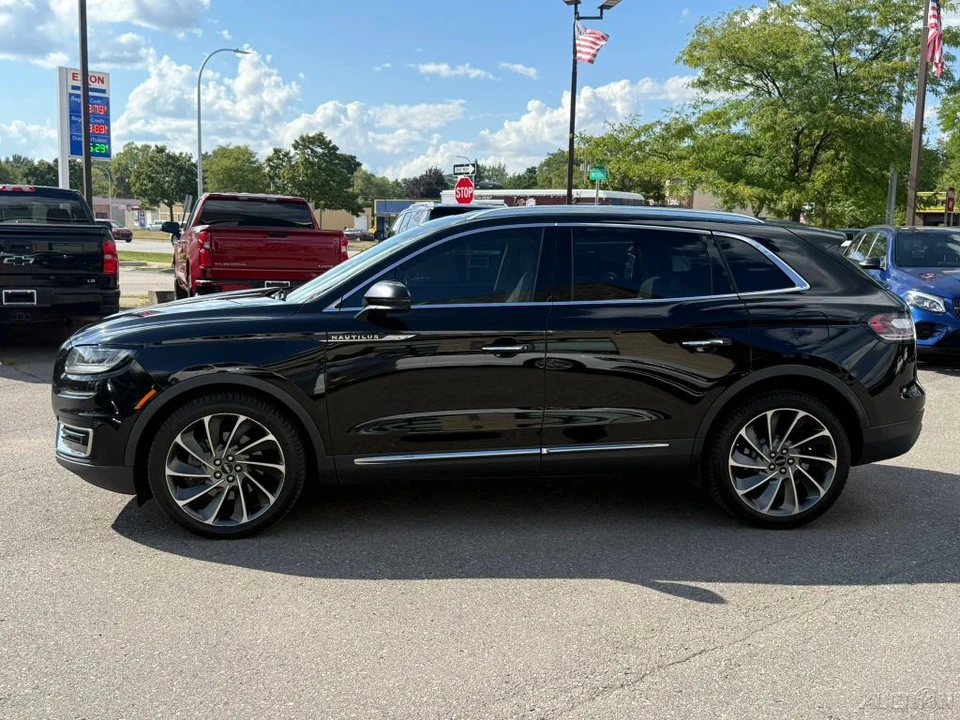 2019 Lincoln Nautilus - Image 8 of 24