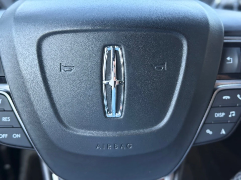 2019 Lincoln Nautilus - Image 12 of 31