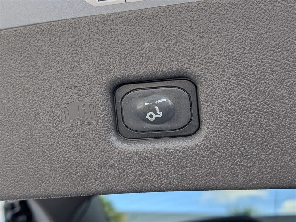 2019 Lincoln Nautilus - Image 12 of 12