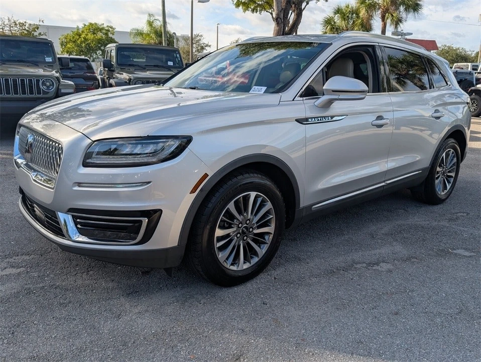 2019 Lincoln Nautilus - Image 4 of 12
