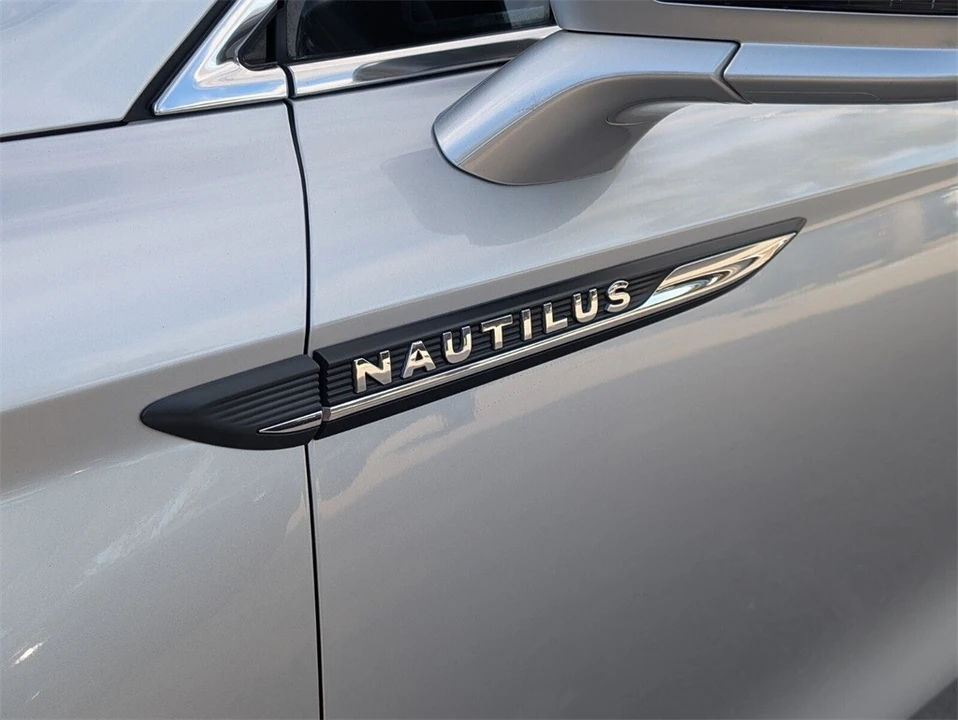 2019 Lincoln Nautilus - Image 5 of 12