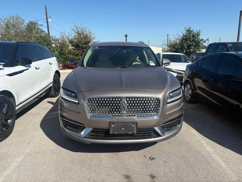2019 Lincoln Nautilus - Image 2 of 15