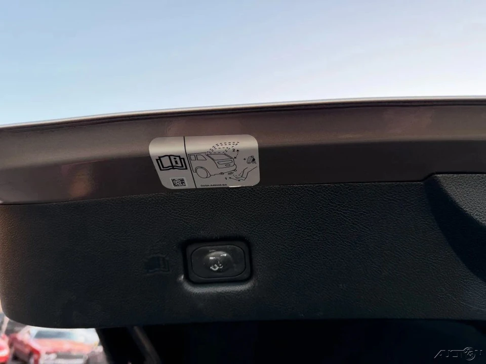 2019 Lincoln Nautilus - Image 14 of 21