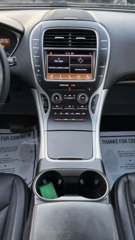 2019 Lincoln Nautilus - Image 16 of 21