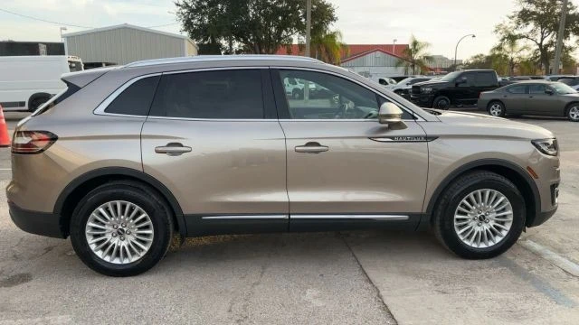 2019 Lincoln Nautilus - Image 10 of 21