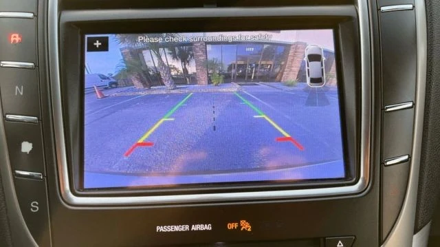 2019 Lincoln Nautilus - Image 18 of 21