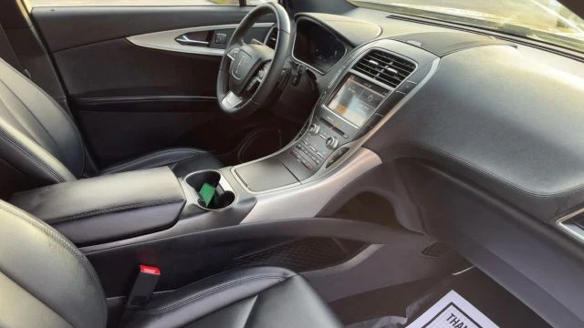 2019 Lincoln Nautilus - Image 13 of 21