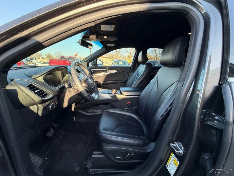 2019 Lincoln Nautilus - Image 13 of 21