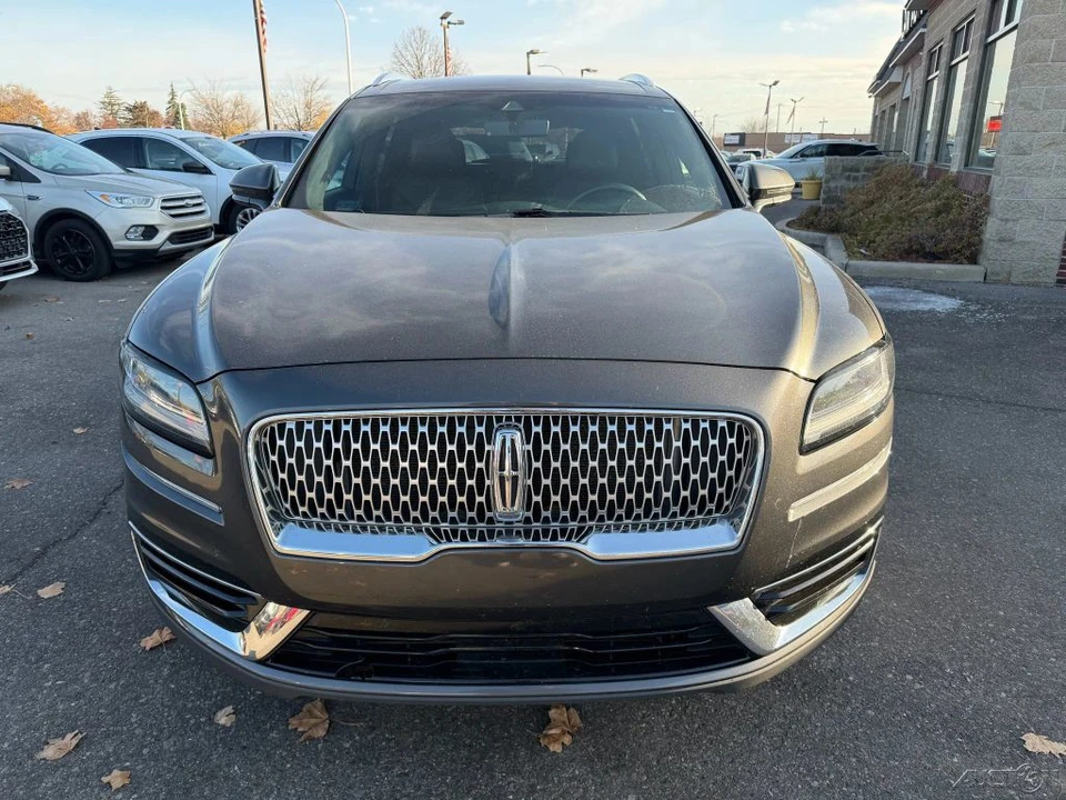 2019 Lincoln Nautilus - Image 8 of 12