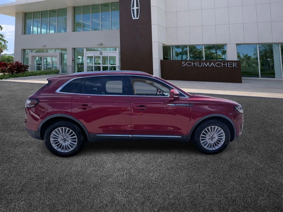 2019 Lincoln Nautilus - Image 8 of 21