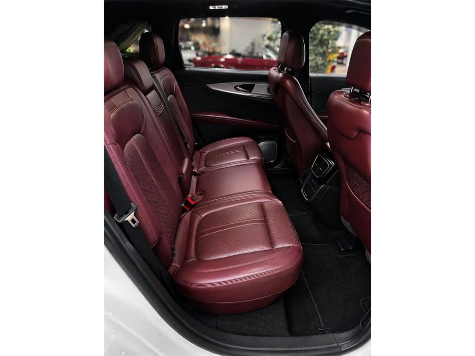 2019 Lincoln Navigator 4th Gen - Image 8 of 13