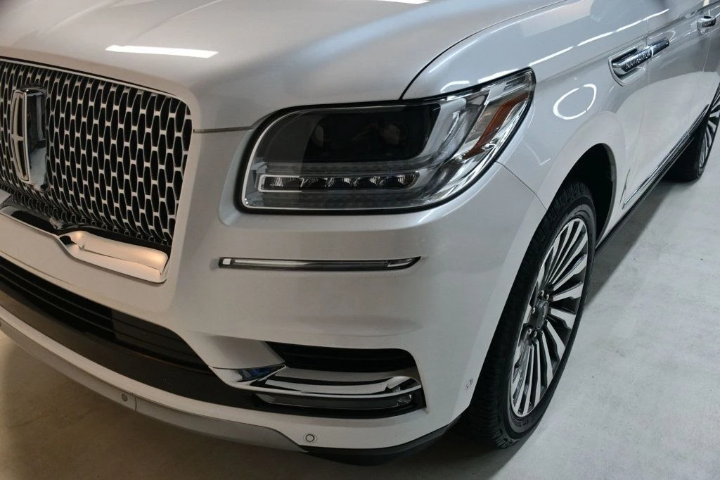 2019 Lincoln Navigator 4th Gen - Image 11 of 12