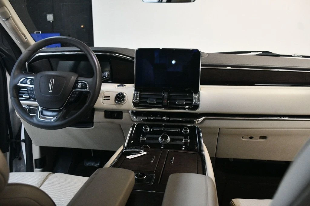 2019 Lincoln Navigator 4th Gen - Image 5 of 12
