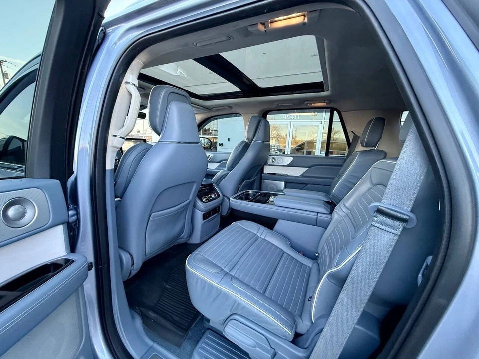 2019 Lincoln Navigator 4th Gen - Image 12 of 21