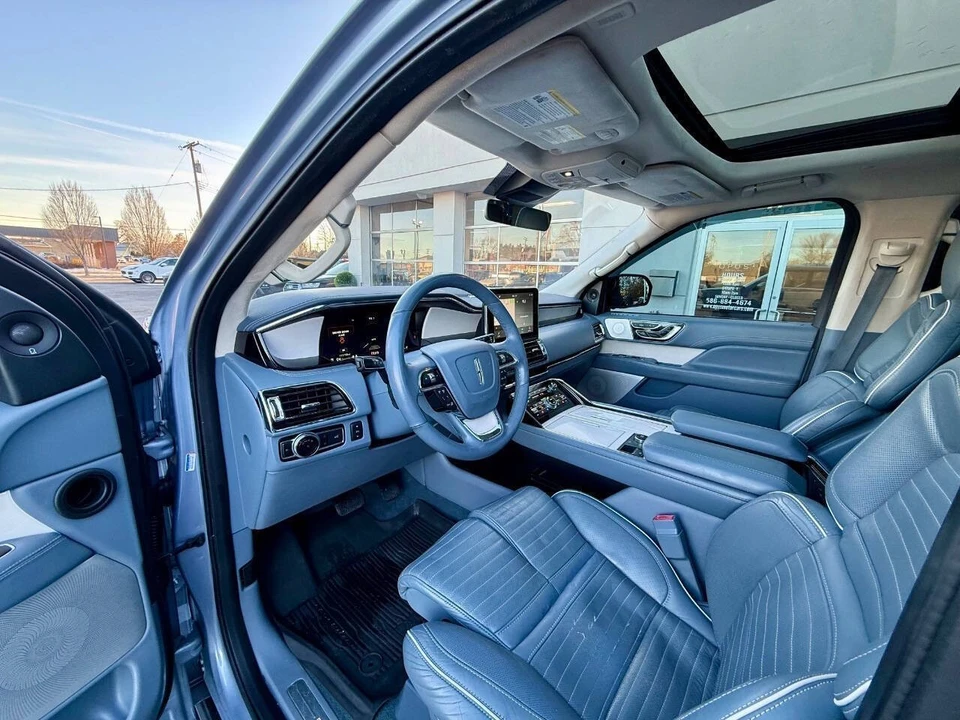 2019 Lincoln Navigator 4th Gen - Image 10 of 21