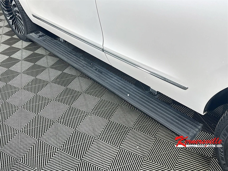 2019 Lincoln Navigator 4th Gen - Image 20 of 21