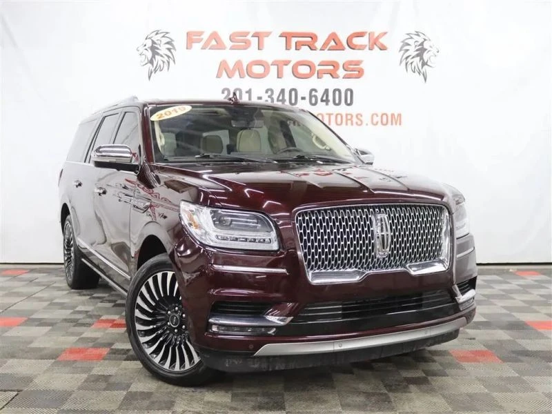 2019 Lincoln Navigator 4th Gen - Image 3 of 12