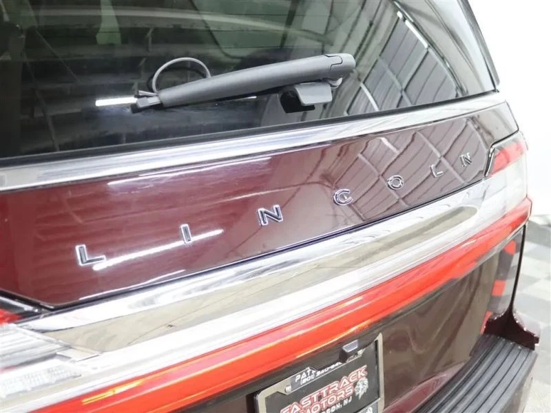 2019 Lincoln Navigator 4th Gen - Image 8 of 12