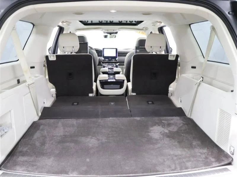 2019 Lincoln Navigator 4th Gen - Image 7 of 12