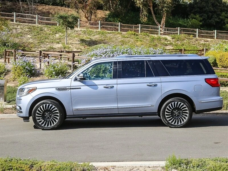 2019 Lincoln Navigator 4th Gen - Image 4 of 21