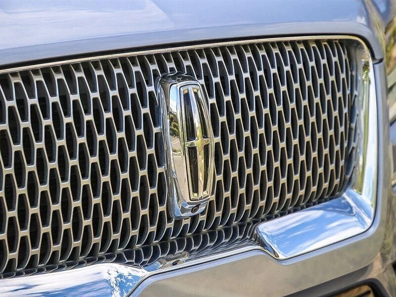 2019 Lincoln Navigator 4th Gen - Image 11 of 21