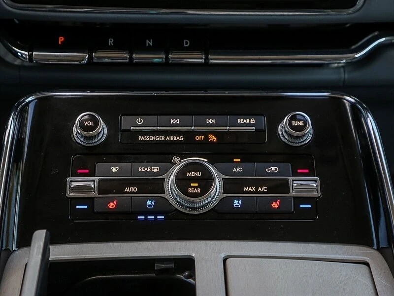 2019 Lincoln Navigator 4th Gen - Image 19 of 21