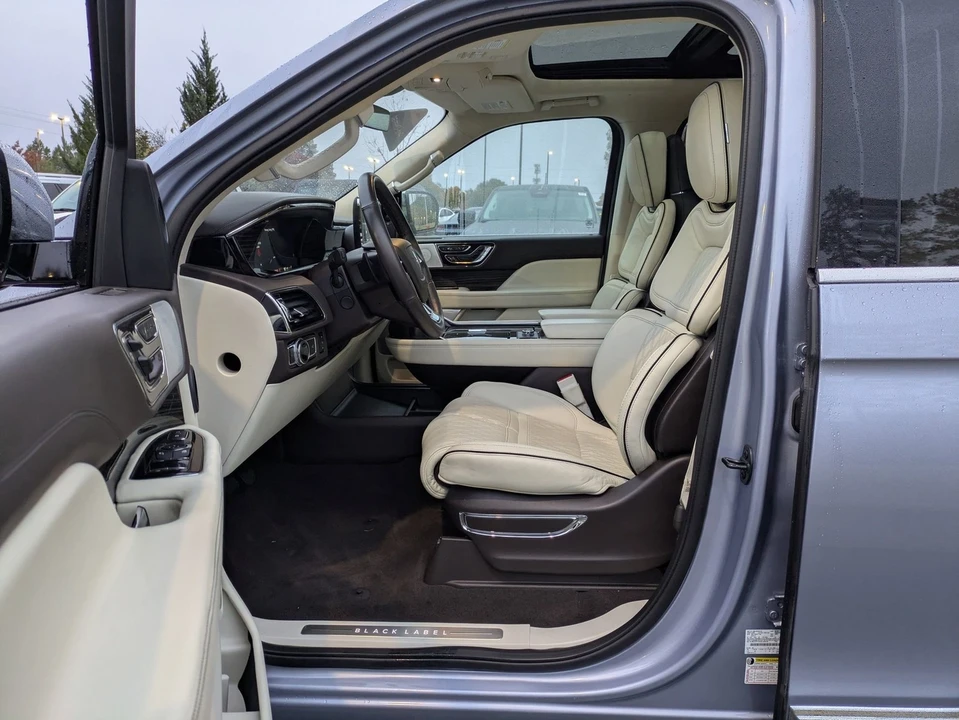 2019 Lincoln Navigator 4th Gen - Image 12 of 12