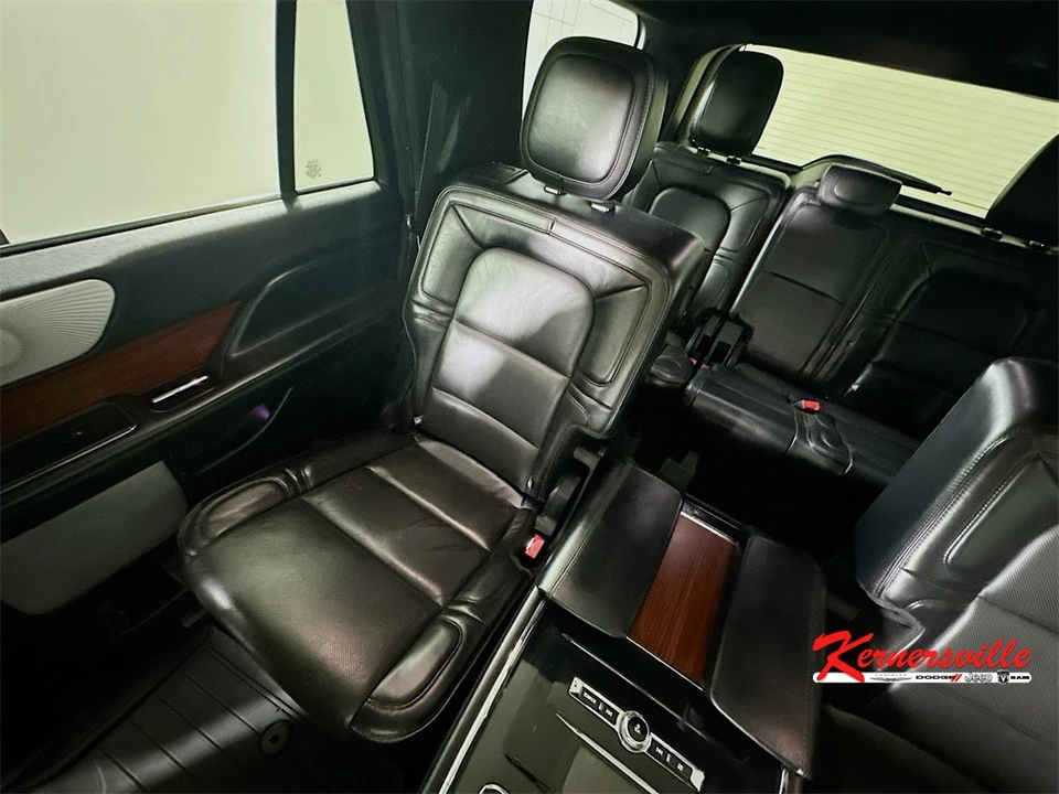 2019 Lincoln Navigator 4th Gen - Image 12 of 21