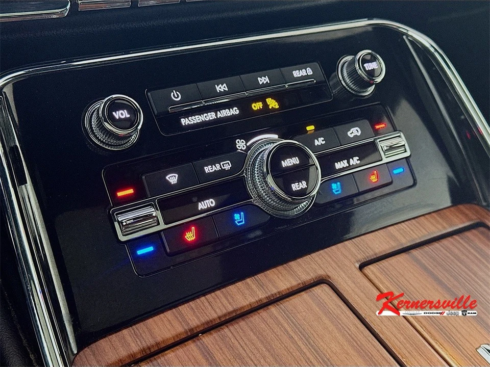 2019 Lincoln Navigator 4th Gen - Image 18 of 21