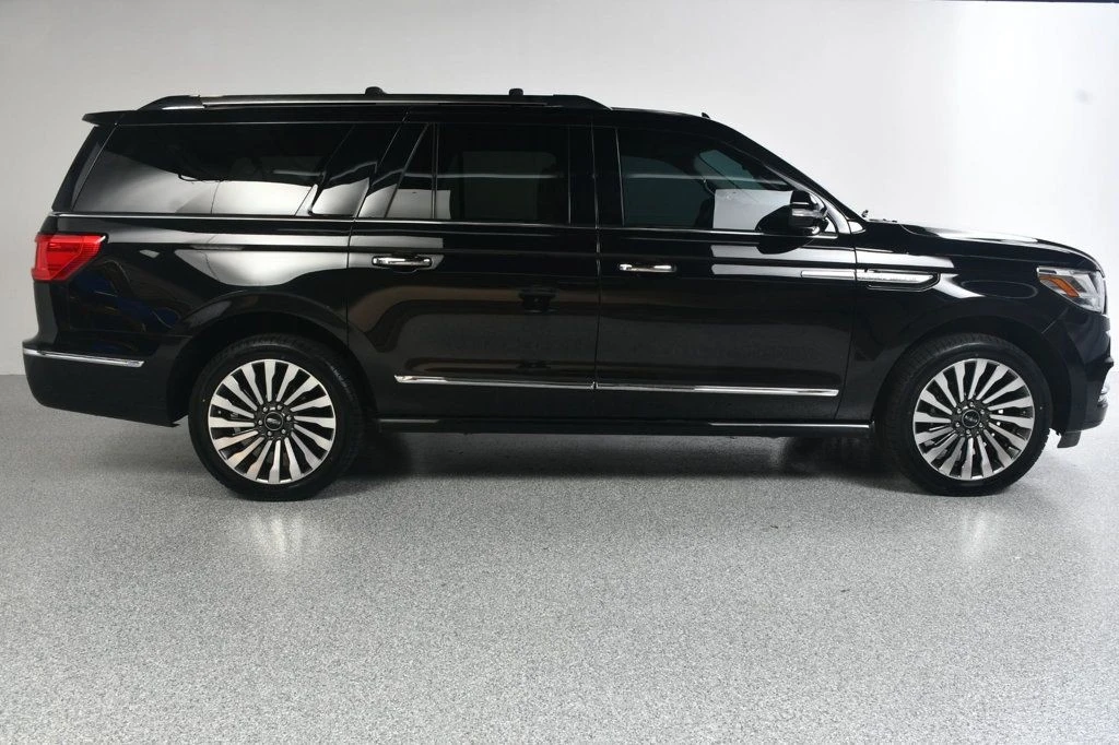 2019 Lincoln Navigator 4th Gen - Image 4 of 12
