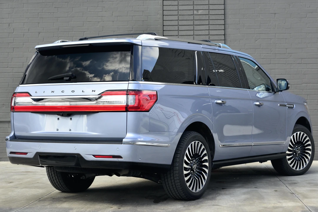 2019 Lincoln Navigator 4th Gen - Image 4 of 31