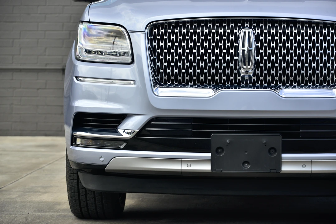 2019 Lincoln Navigator 4th Gen - Image 16 of 31