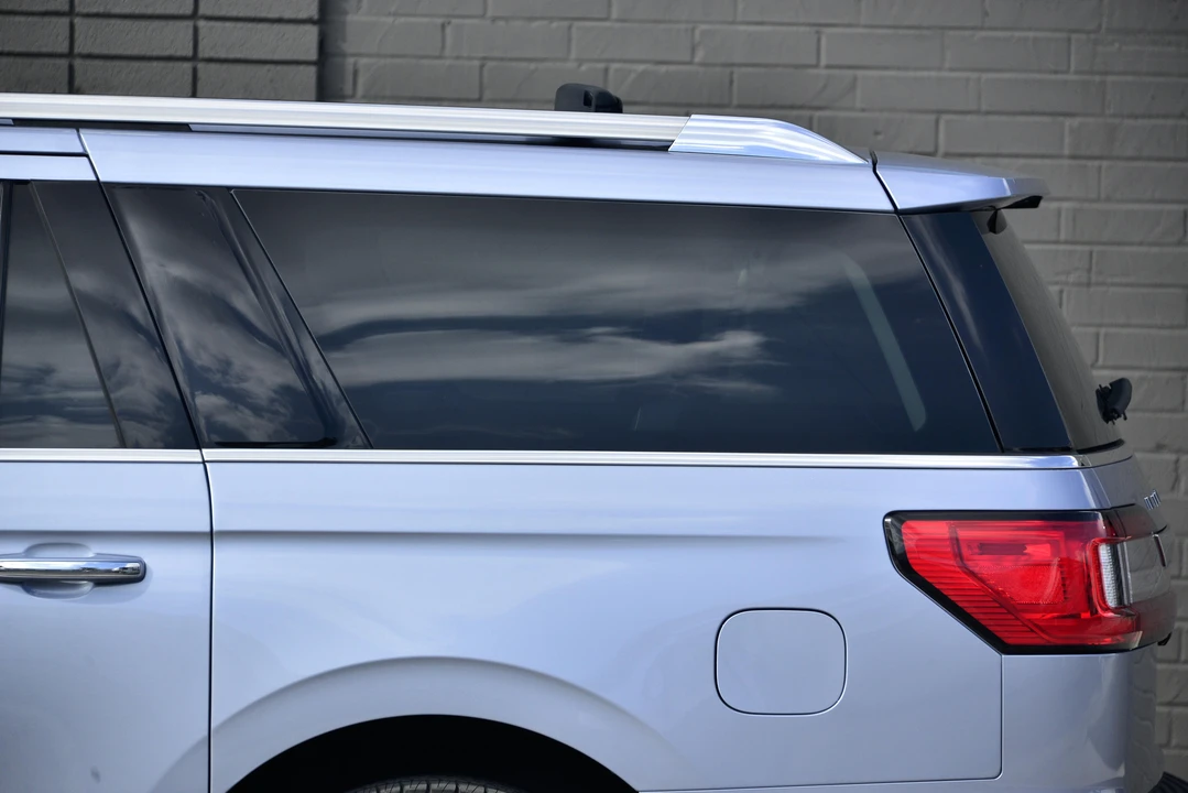 2019 Lincoln Navigator 4th Gen - Image 26 of 31