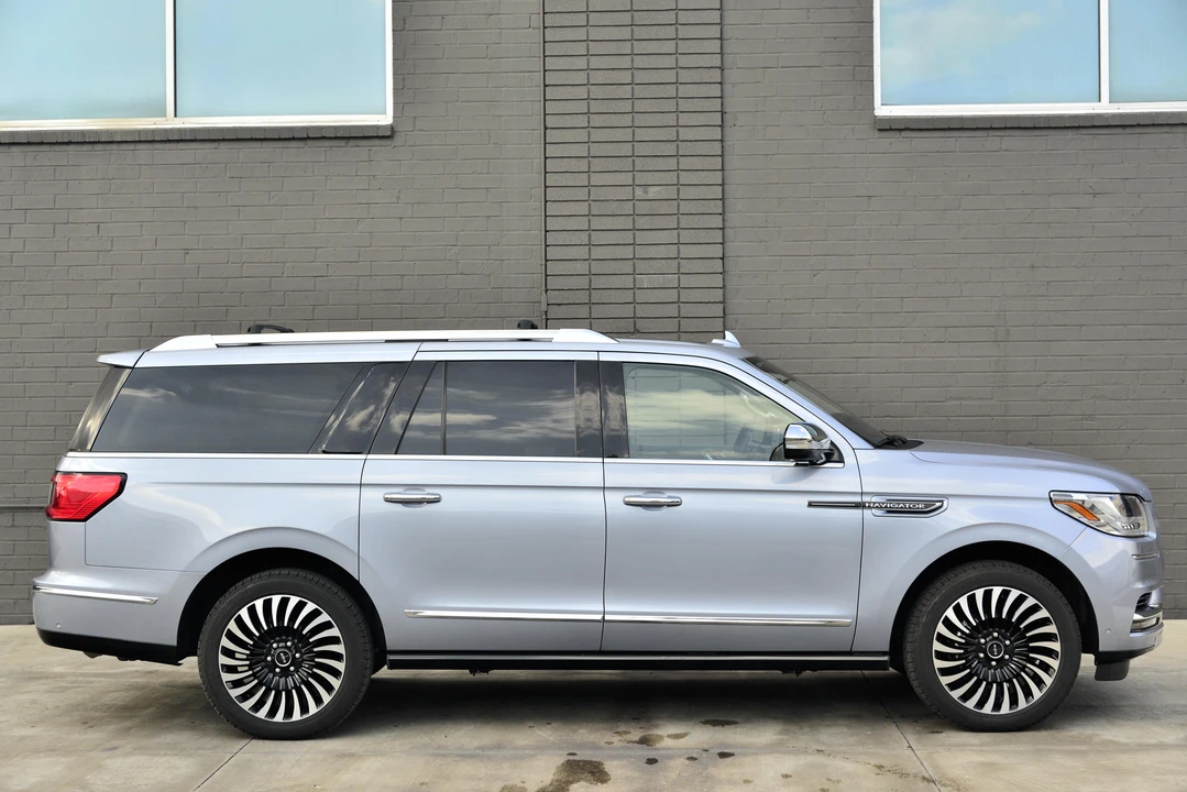 2019 Lincoln Navigator 4th Gen - Image 11 of 31