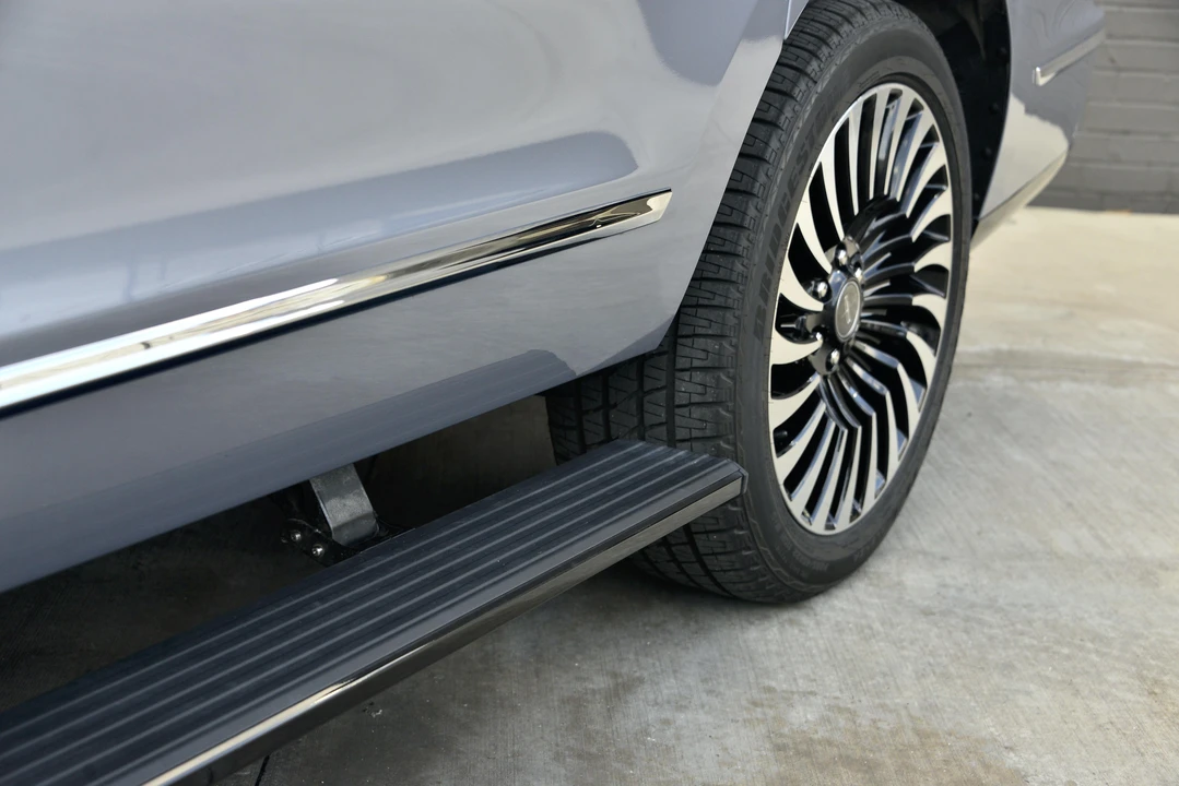 2019 Lincoln Navigator 4th Gen - Image 21 of 31