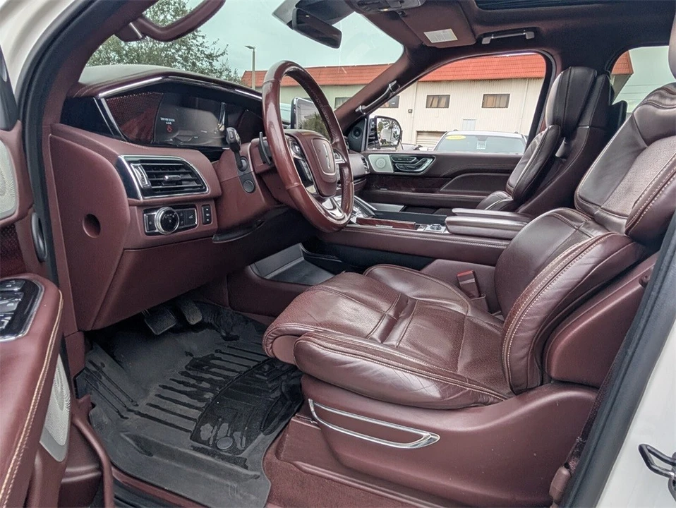 2019 Lincoln Navigator 4th Gen - Image 12 of 12