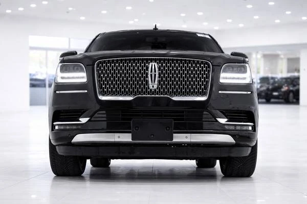 2019 Lincoln Navigator 4th Gen - Image 3 of 9