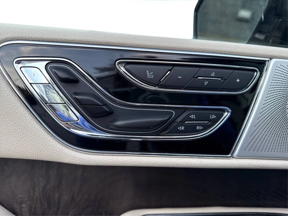 2019 Lincoln Navigator 4th Gen - Image 21 of 21