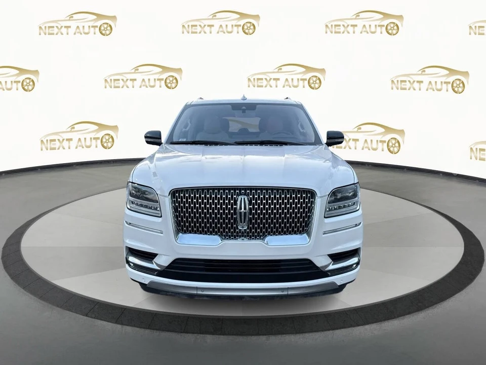 2019 Lincoln Navigator 4th Gen - Image 8 of 21