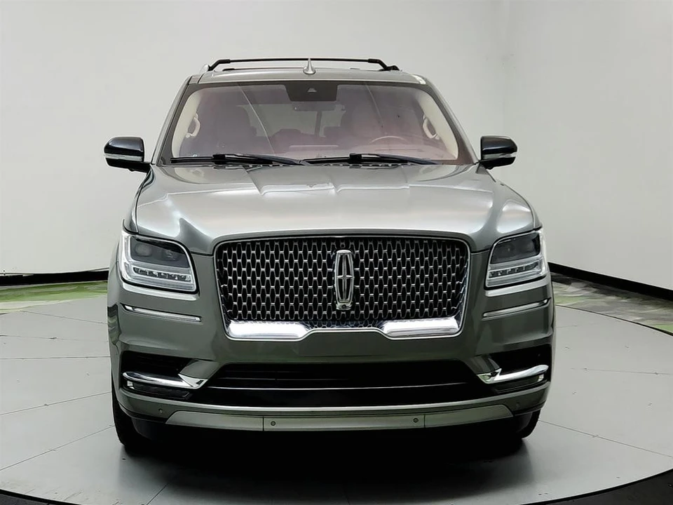 2019 Lincoln Navigator 4th Gen - Image 2 of 21