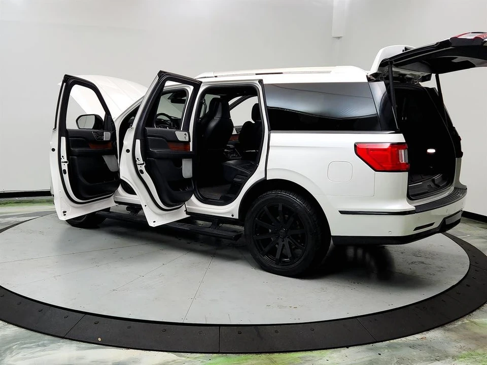 2019 Lincoln Navigator 4th Gen - Image 12 of 12