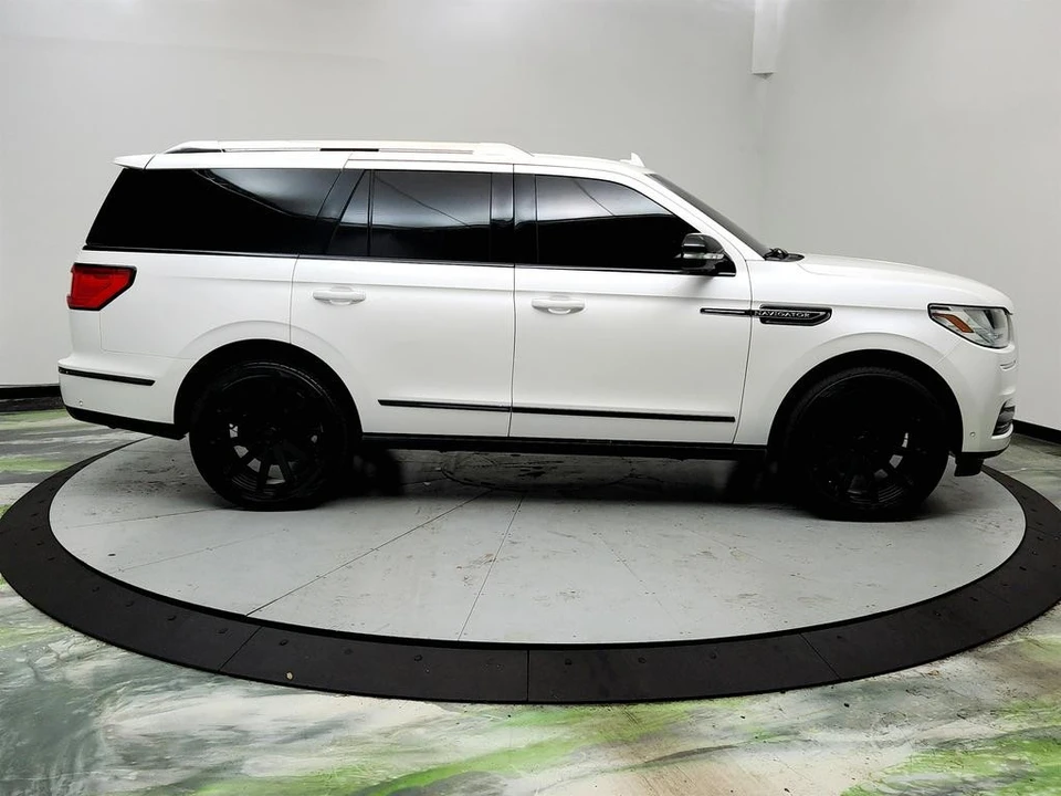 2019 Lincoln Navigator 4th Gen - Image 4 of 12