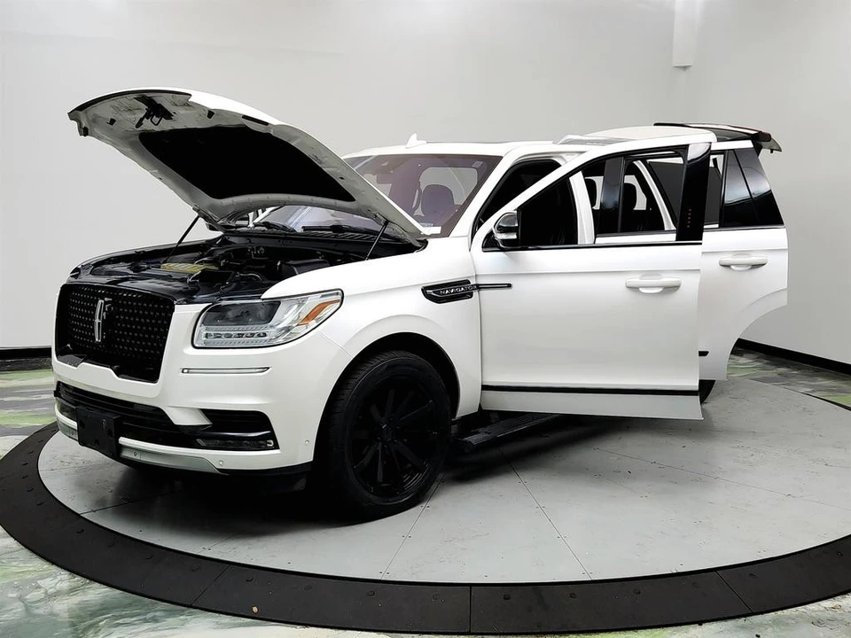2019 Lincoln Navigator 4th Gen - Image 9 of 12