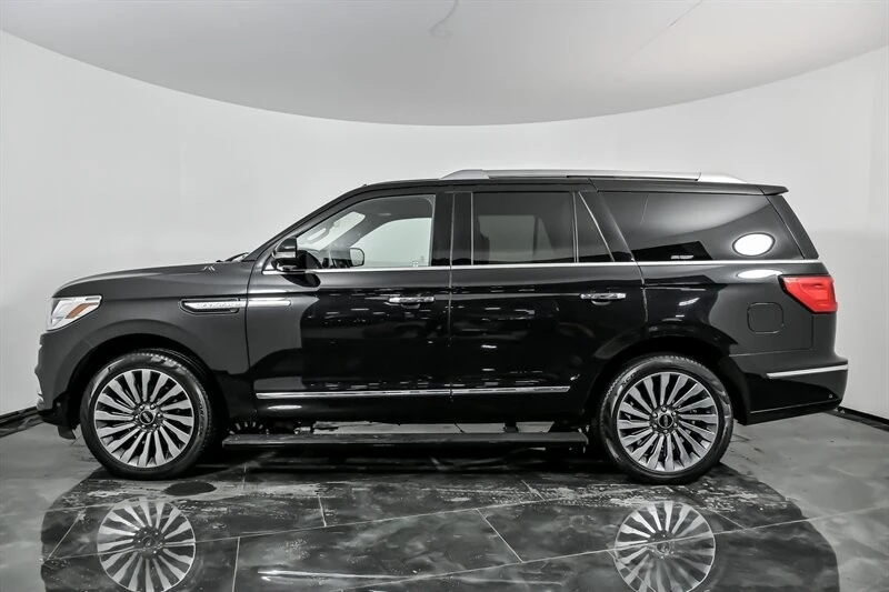 2019 Lincoln Navigator 4th Gen - Image 7 of 21