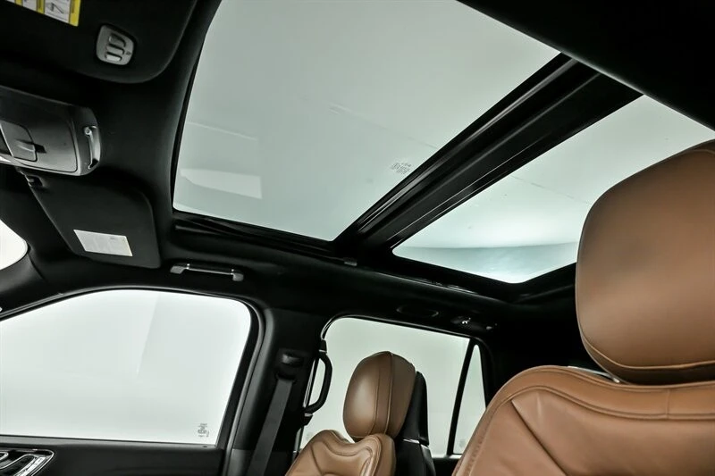 2019 Lincoln Navigator 4th Gen - Image 20 of 21