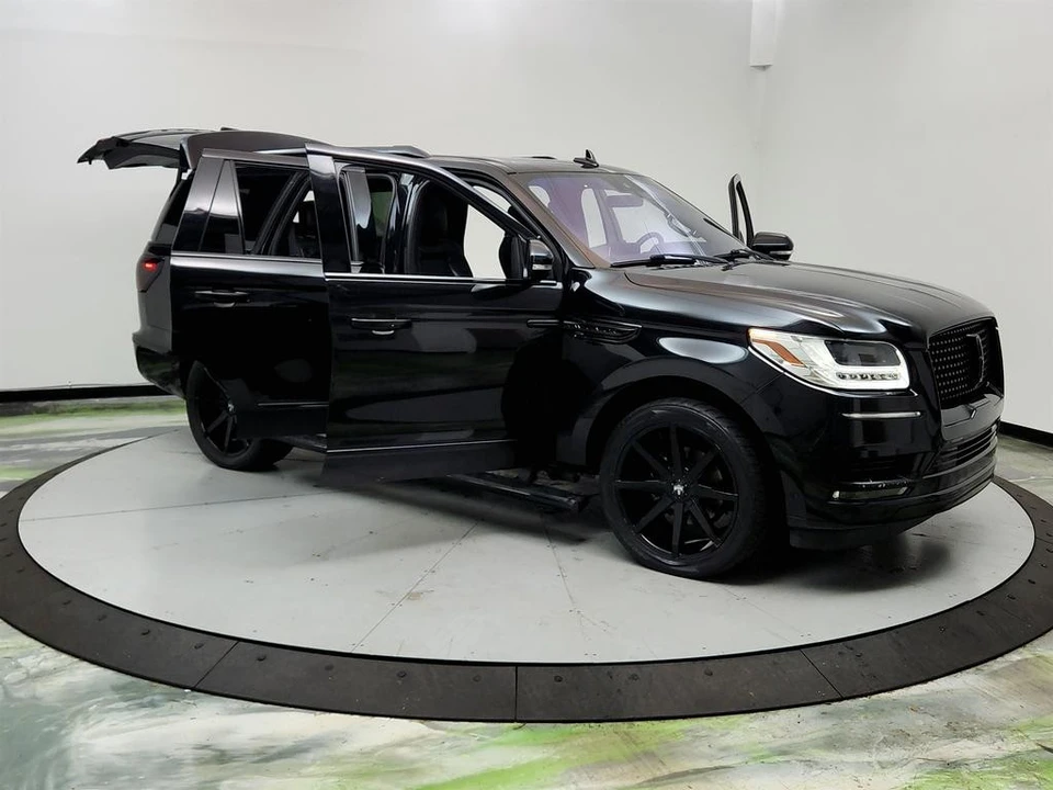 2019 Lincoln Navigator 4th Gen - Image 10 of 12