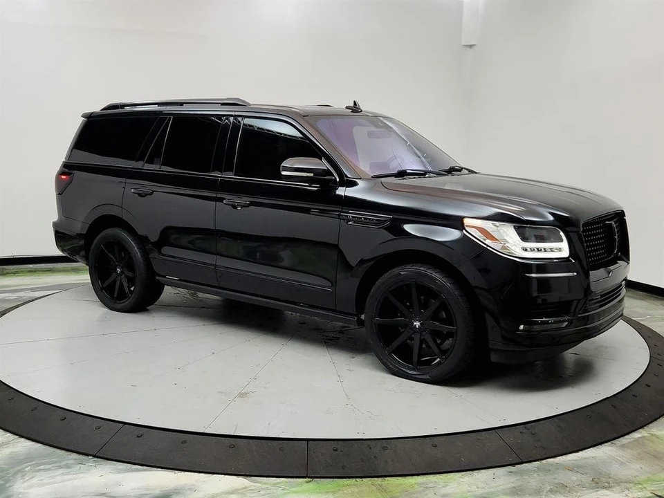 2019 Lincoln Navigator 4th Gen - Image 3 of 12